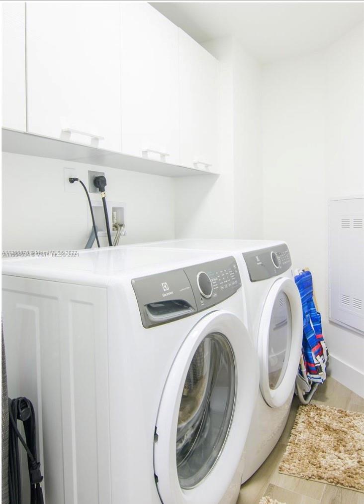 PARQUE TOWERS CONDO - Residential Lease