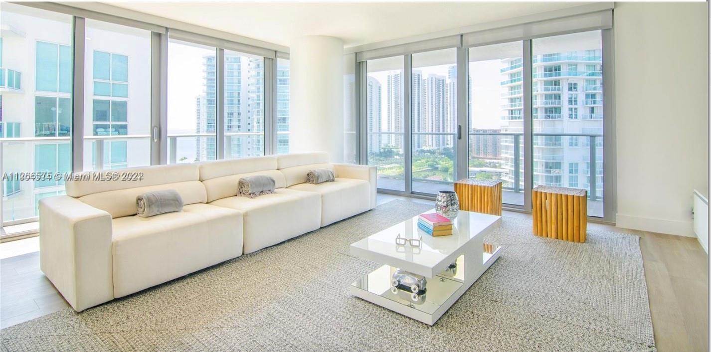 PARQUE TOWERS CONDO - Residential Lease