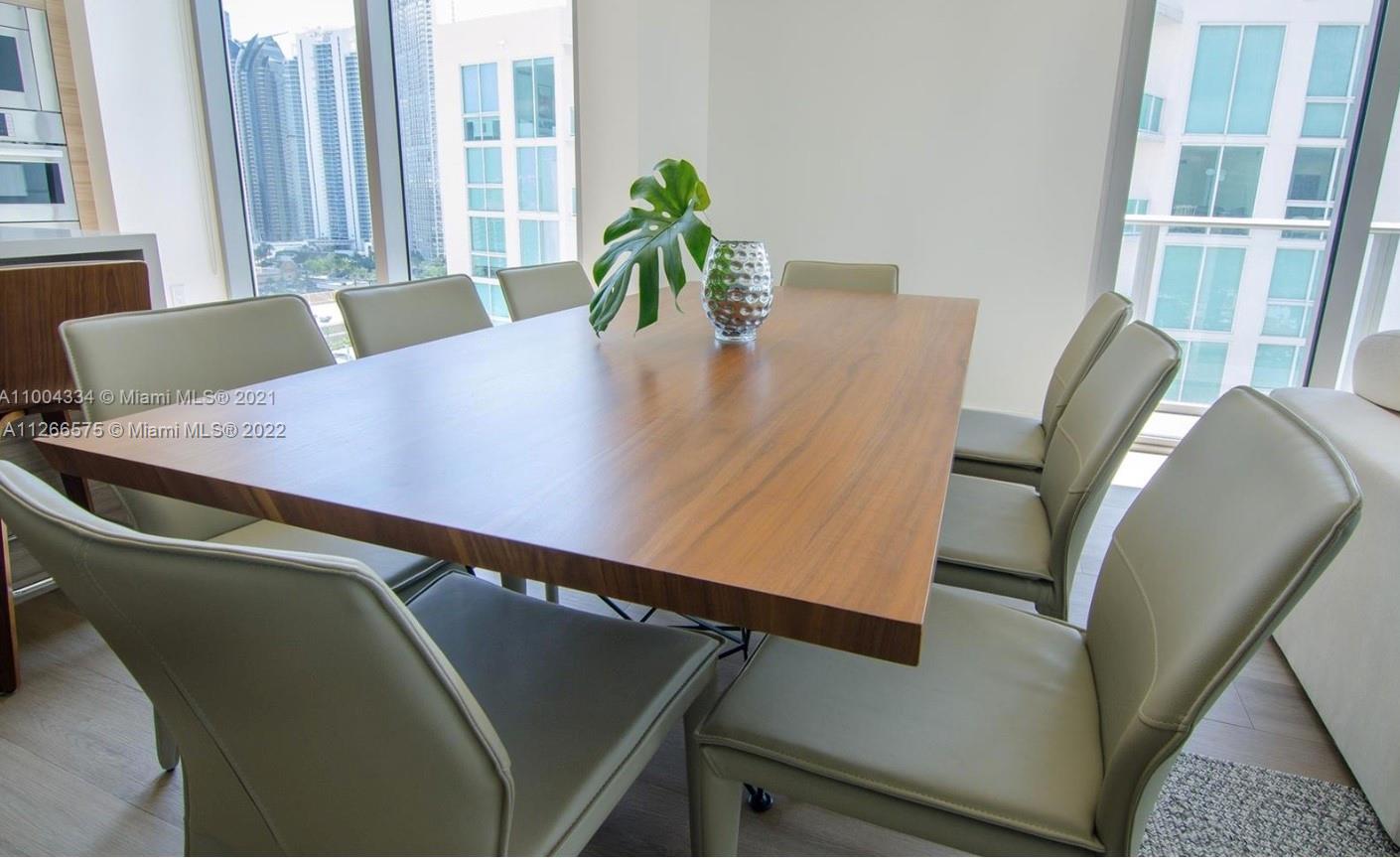 PARQUE TOWERS CONDO - Residential Lease