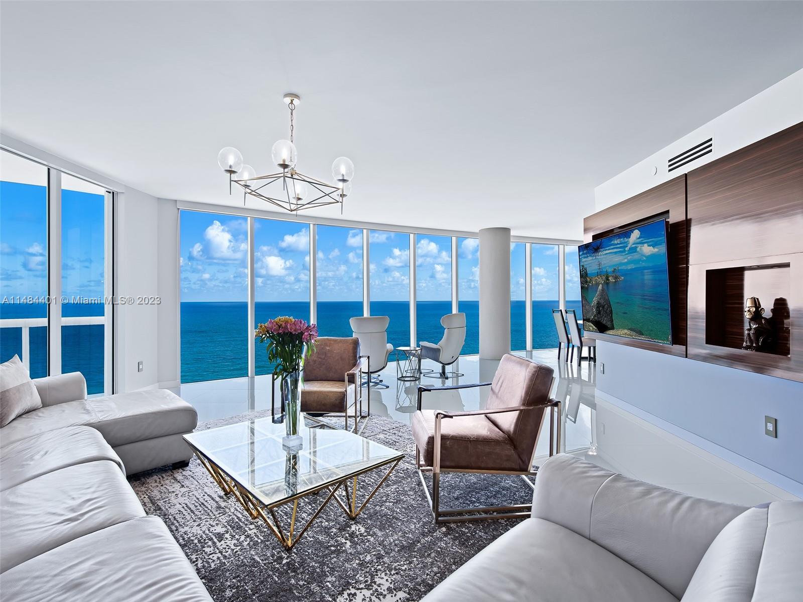 2711 HOLLYWOOD BEACH COND - Residential
