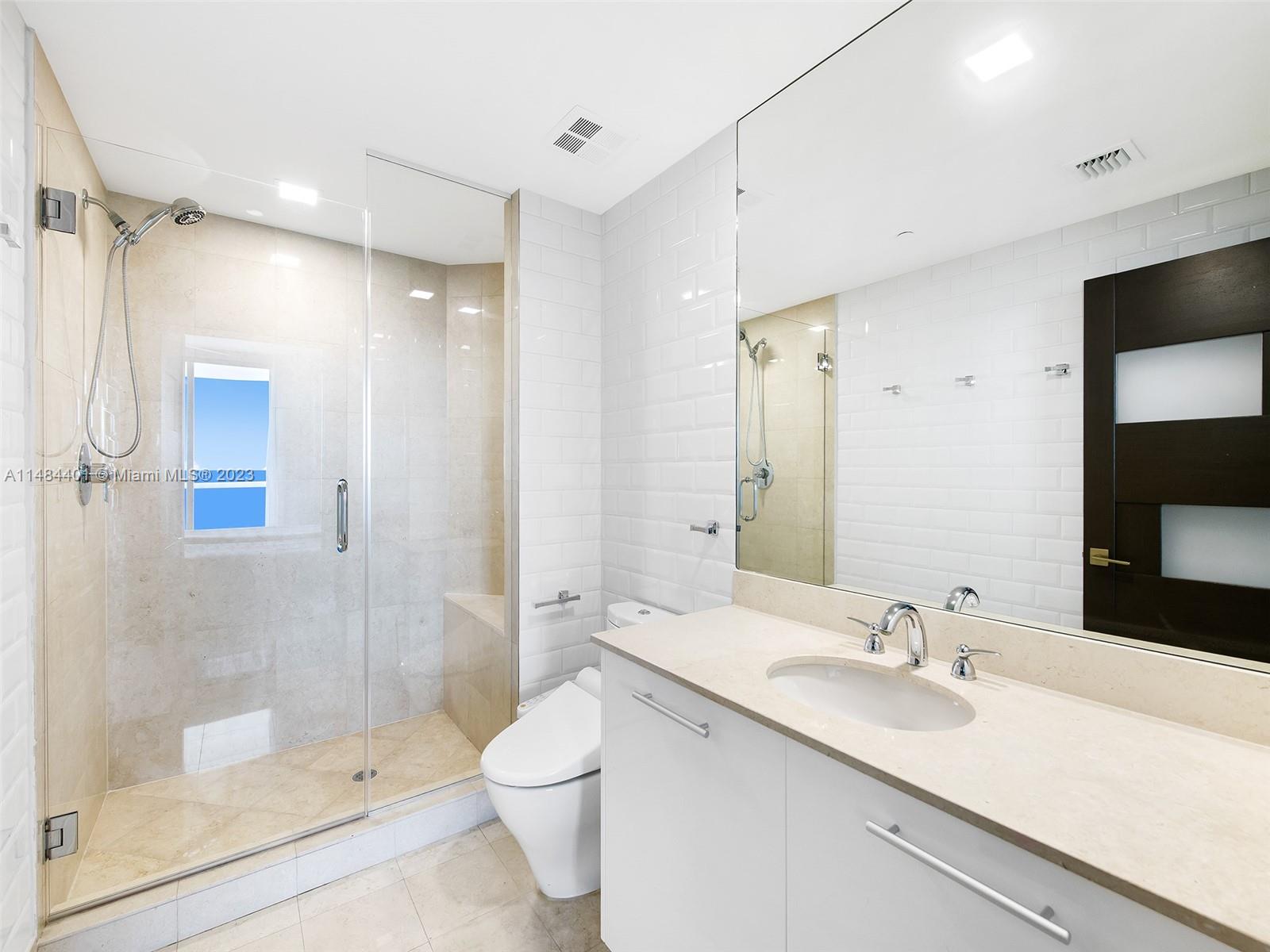 2711 HOLLYWOOD BEACH COND - Residential