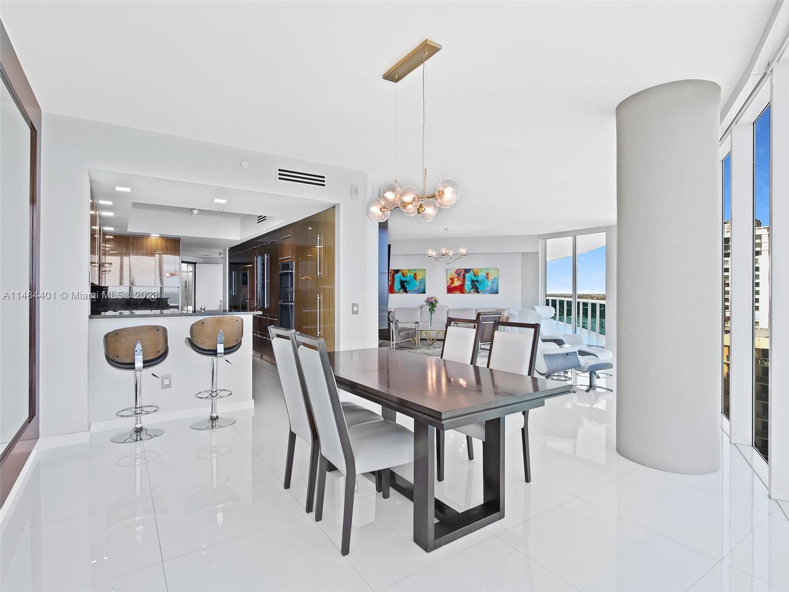 2711 HOLLYWOOD BEACH COND - Residential