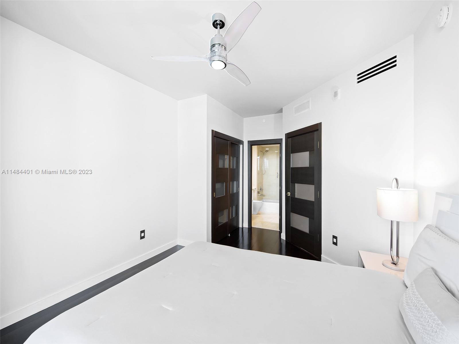 2711 HOLLYWOOD BEACH COND - Residential