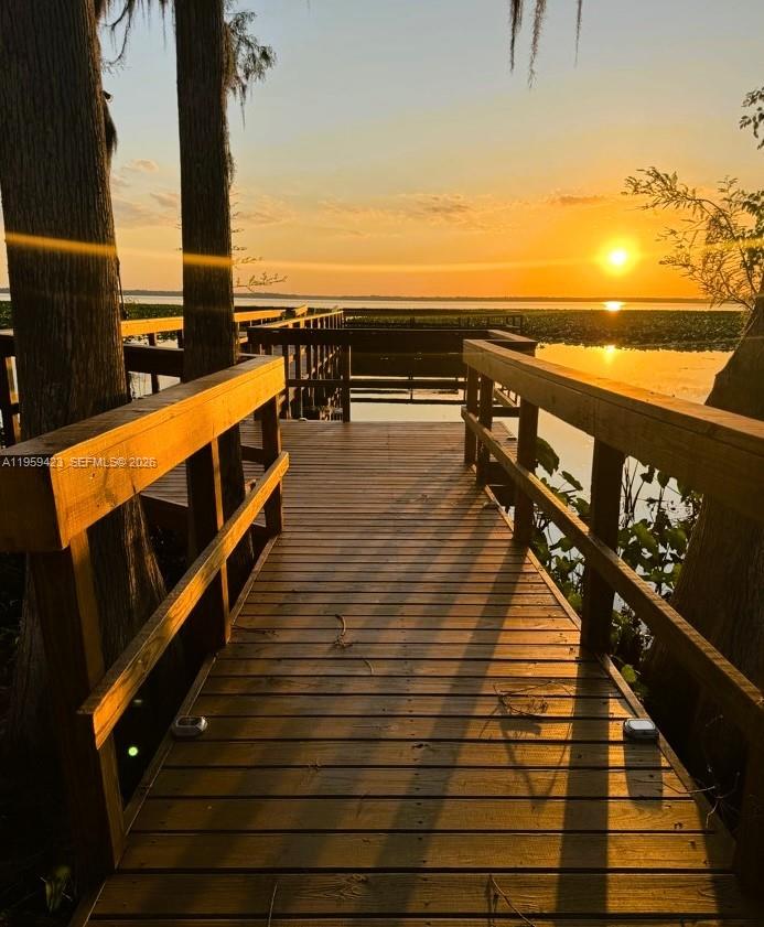 Lochloosa Lakefront - Residential