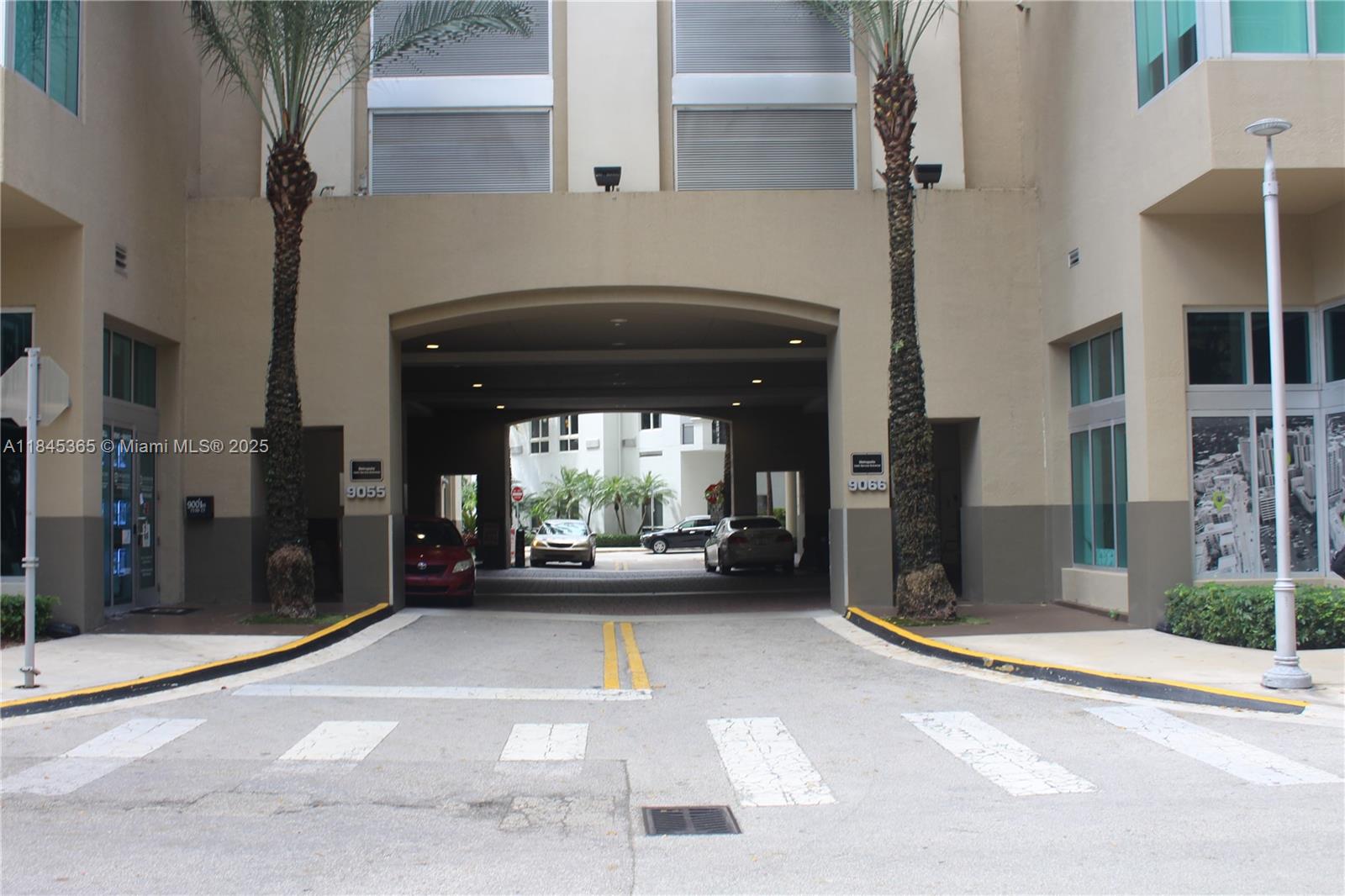 Centrally located in desirable Dadeland. High floor unit at Metropolis I and Dadeland, balcony facing north side. Split floor plan. Porcelain floors, kitchen with stainless steel appliances, dishwaher, refrigerator and microwave, impact windows. Full service building with 24 hour concierge, gym, swimming pool and jacuzzi. Next to Publix, Metro Rail, US1 and Dadeland Mall. Building offers cable and Internet.