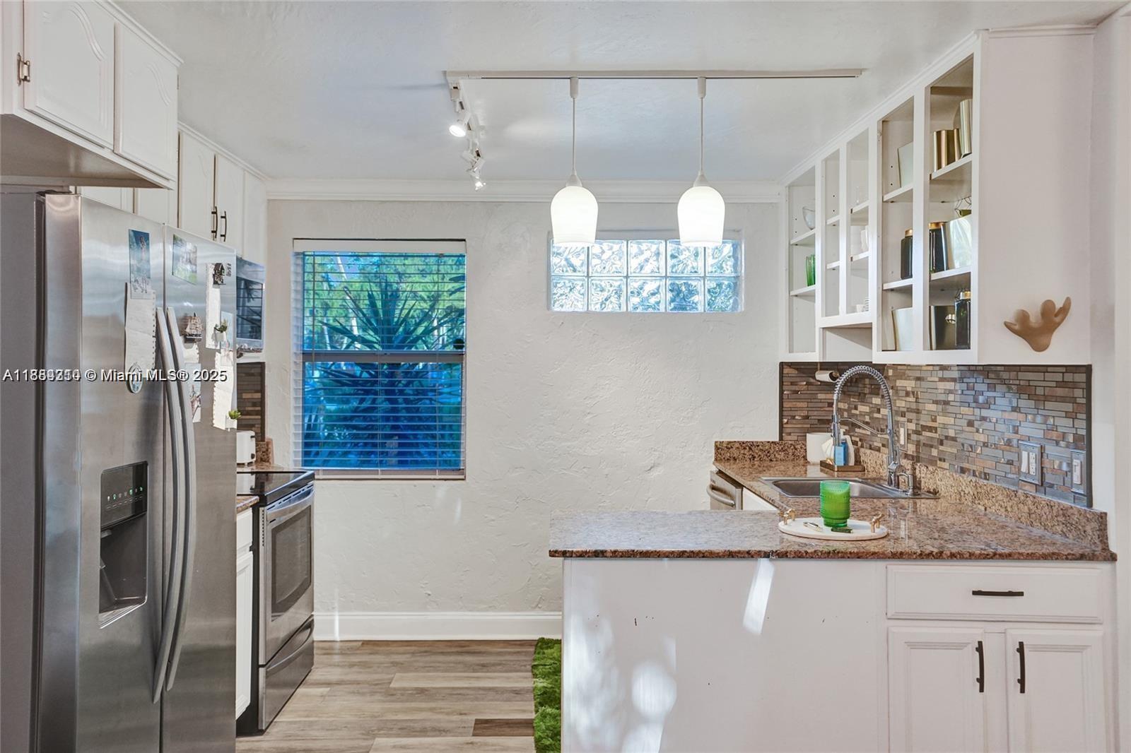 HERON HOUSE CONDO - Residential Lease