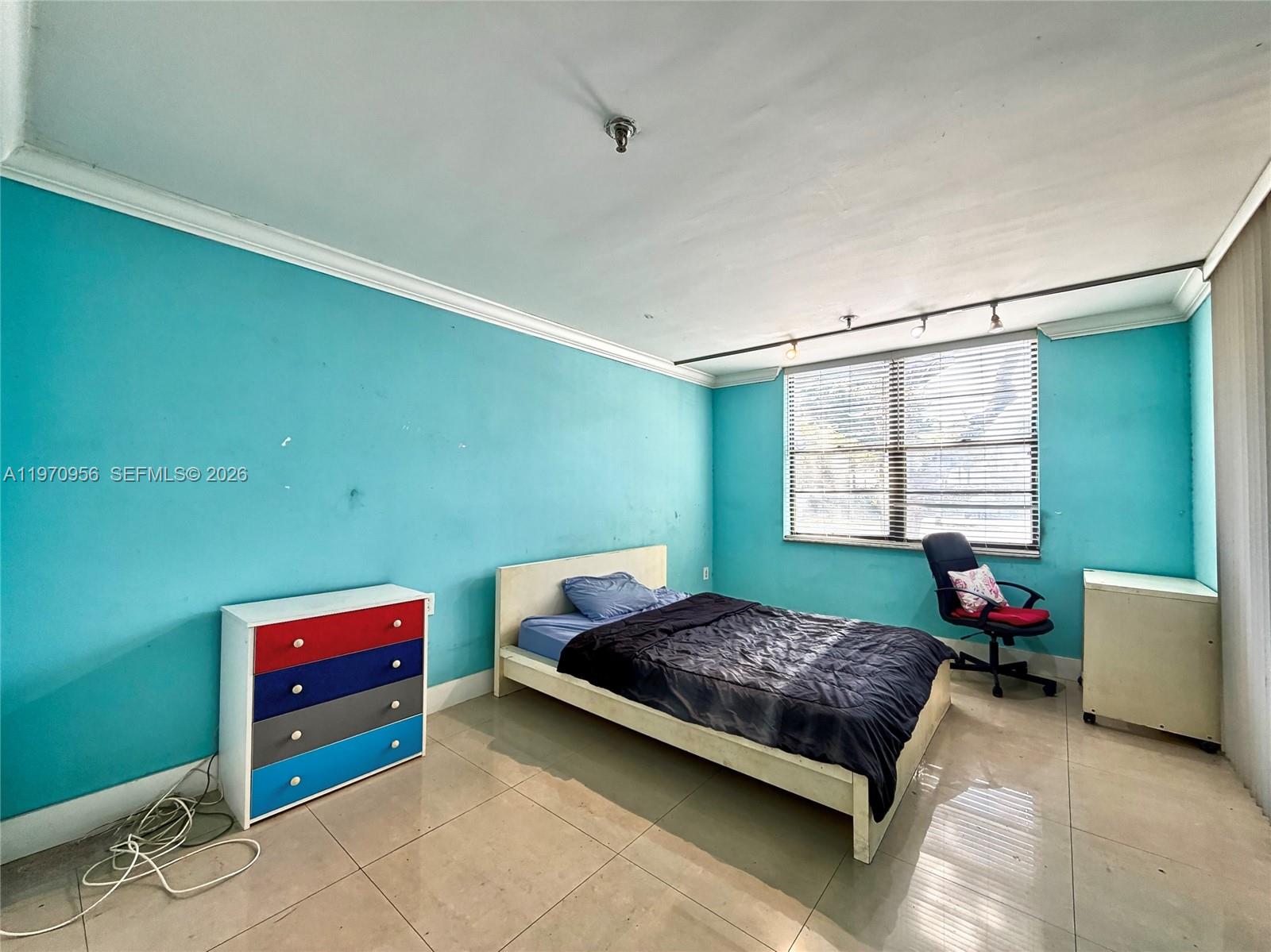 COCO WOOD CONDO - Residential