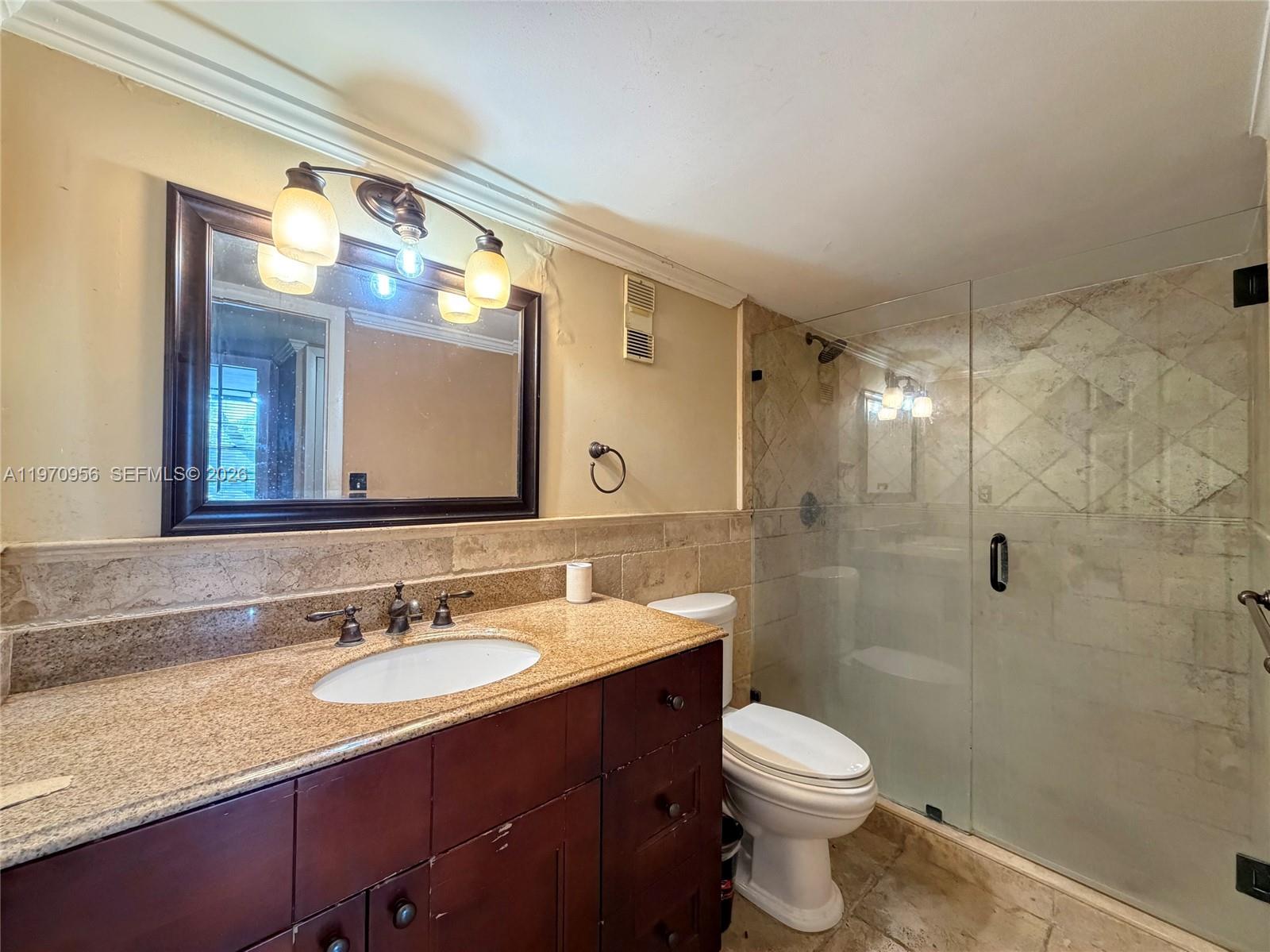 COCO WOOD CONDO - Residential