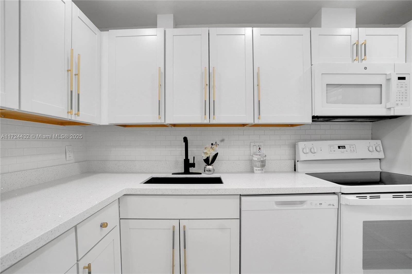 Property for Sale at 3001 S Course Dr 105, Pompano Beach, Broward County, Florida - Bedrooms: 1 
Bathrooms: 1  - $171,500