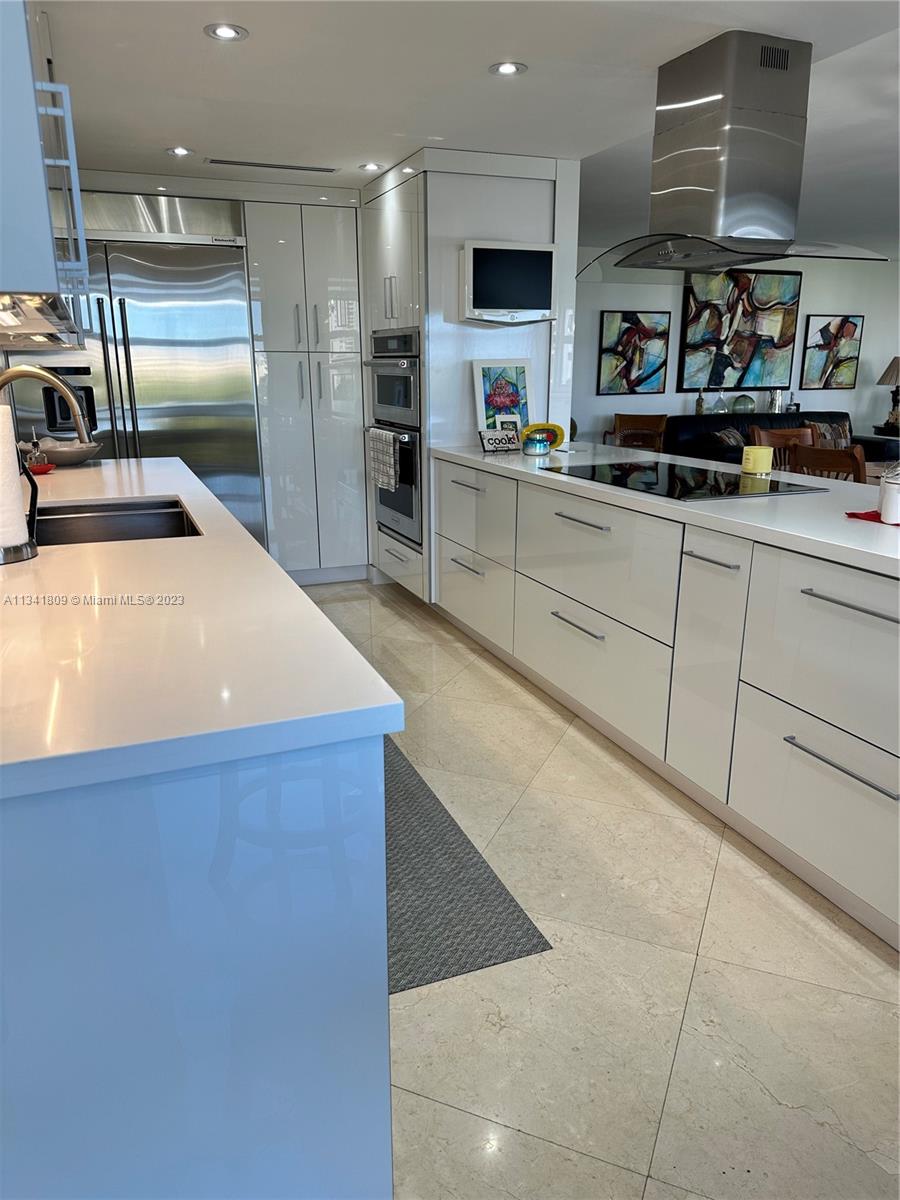 Photo 6 of 6 of 1111 Crandon Blvd C501 condo