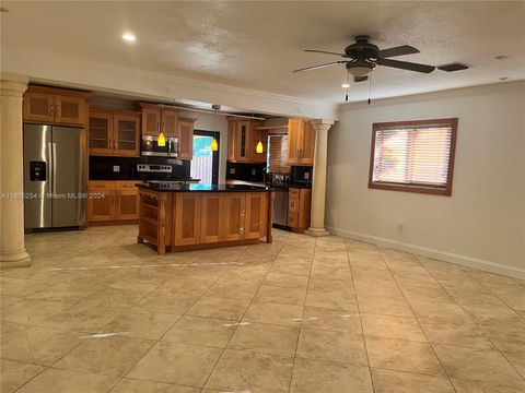 Single Family Residence in Hialeah FL 6448 11th Ave Ave 10.jpg