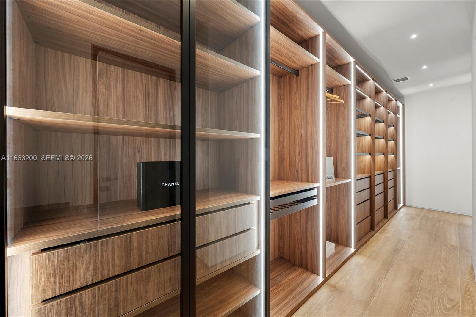 NAUTILUS EXTENSION 2ND - Residential