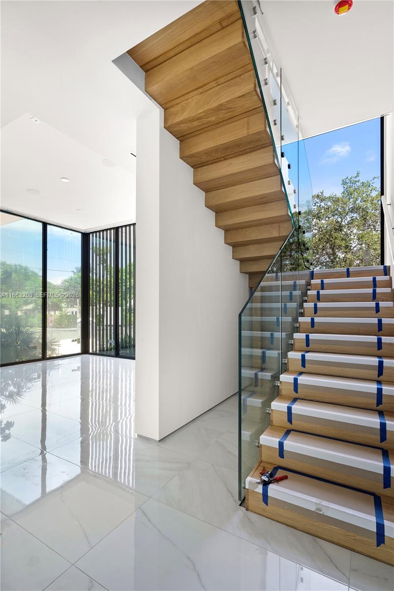 NAUTILUS EXTENSION 2ND - Residential