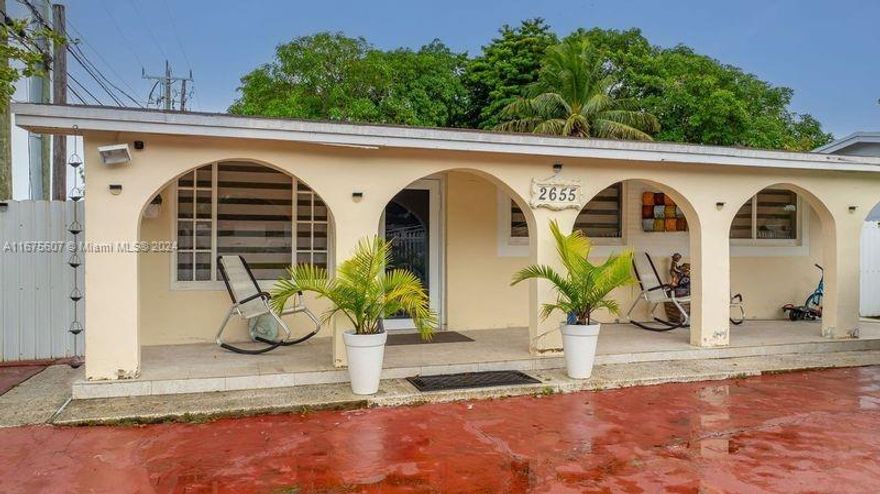 Large house, 5 bedrooms, 3 bathrooms plus a studio, perfect for three families, capacity for several cars, large yard, fenced. Click on the link for all the photos.