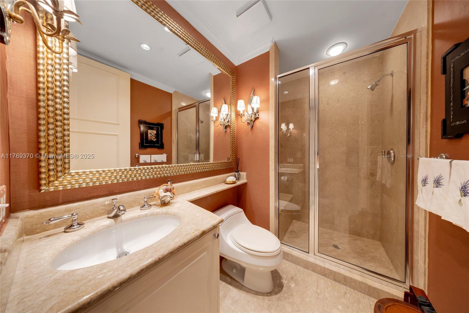 BELLA VISTA MID-RISE SOUT - Residential Lease