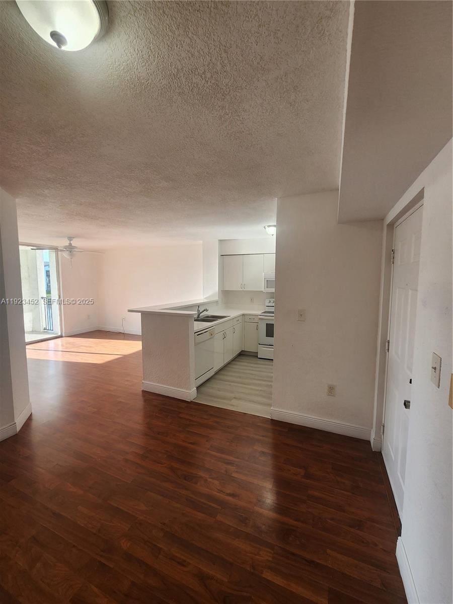 ENCLAVE AT DORAL CONDO NO - Residential