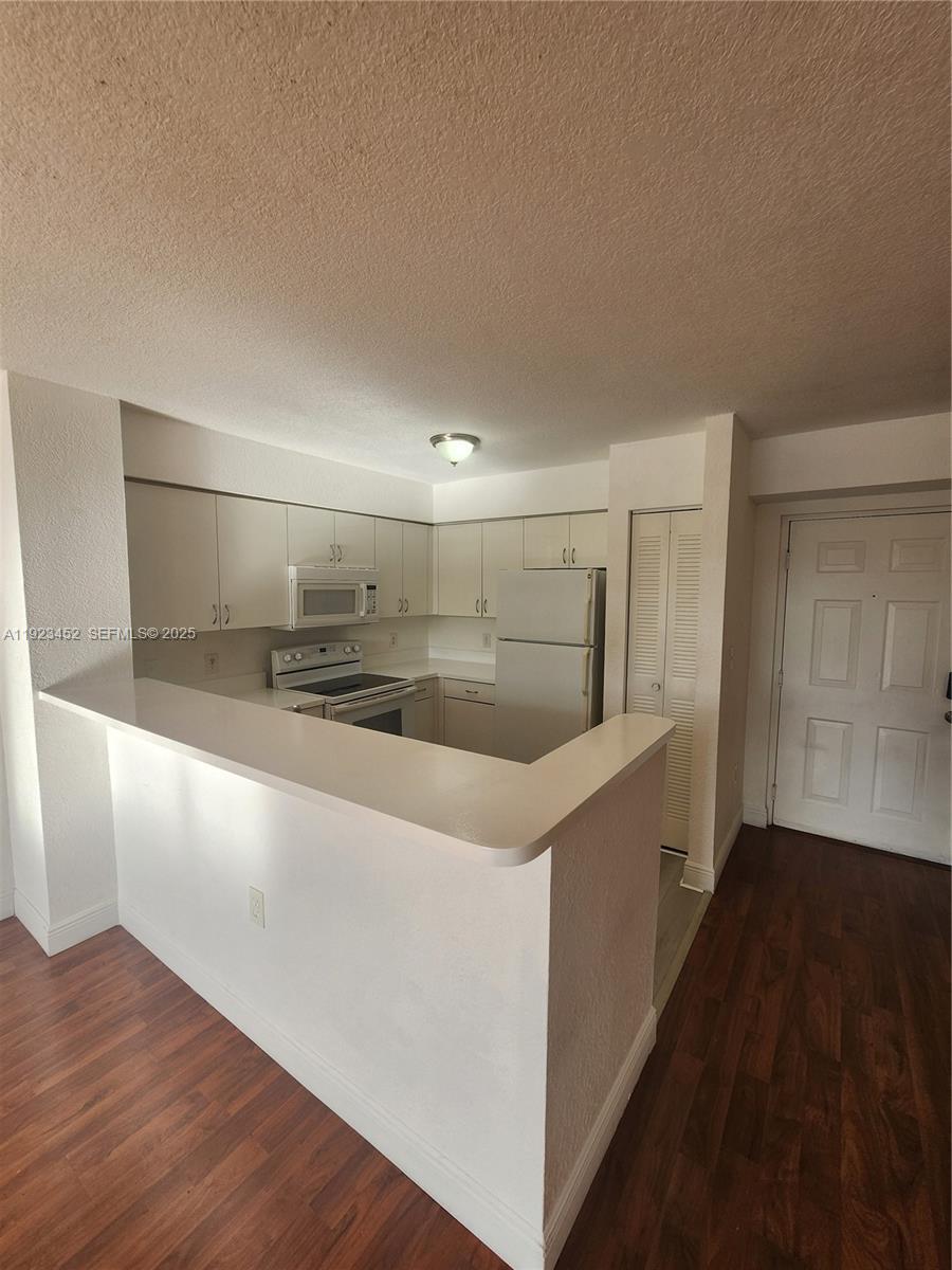 ENCLAVE AT DORAL CONDO NO - Residential