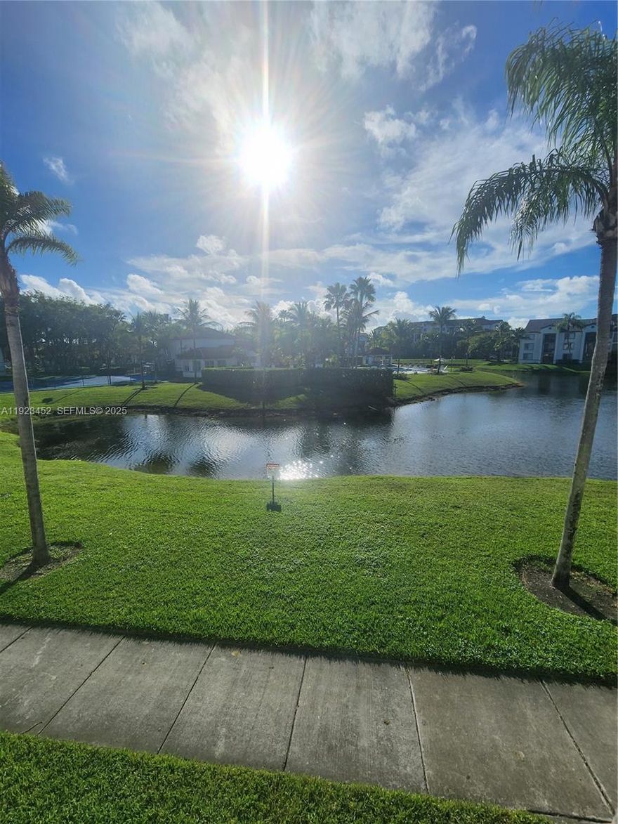 Perfectly located unit with 2 bed / 1 bath 1 parking assigned with direct Lake view in desirable ENCLAVE at Doral. Close to main highways, malls, restaurants, supermarkets and A+ Schools. Gated community with Tennis courts, pool, exercise room, Sauna, and much more. 20 minutes away from Miami International Airport. INVESTOR'S OPPORTUNITY***
