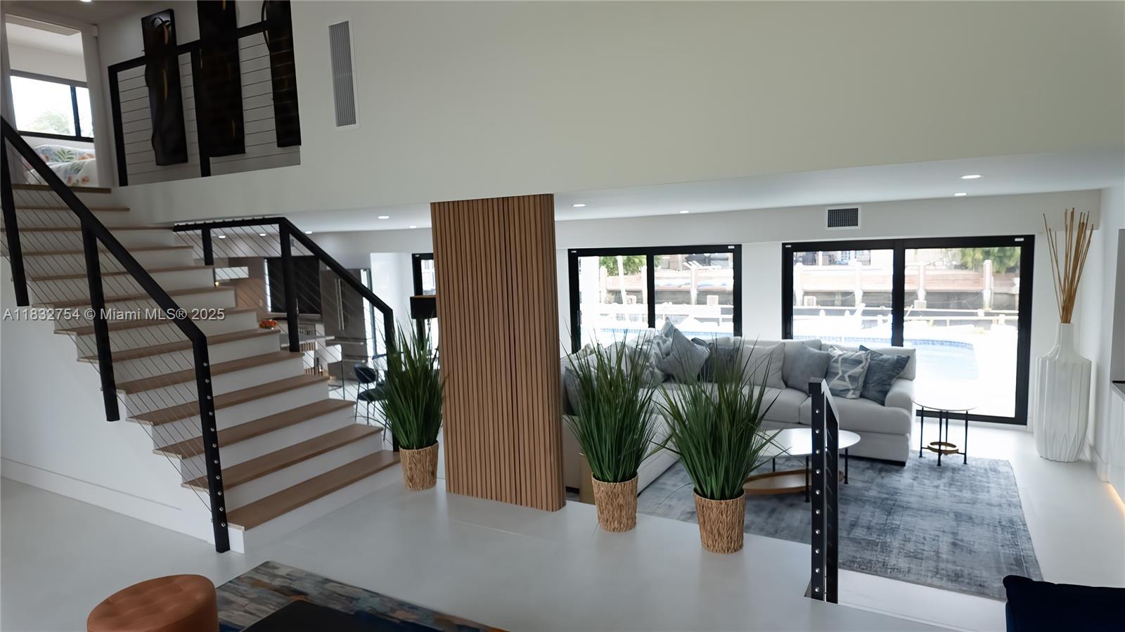 COUNTRY CLUB ISLES - Residential Lease