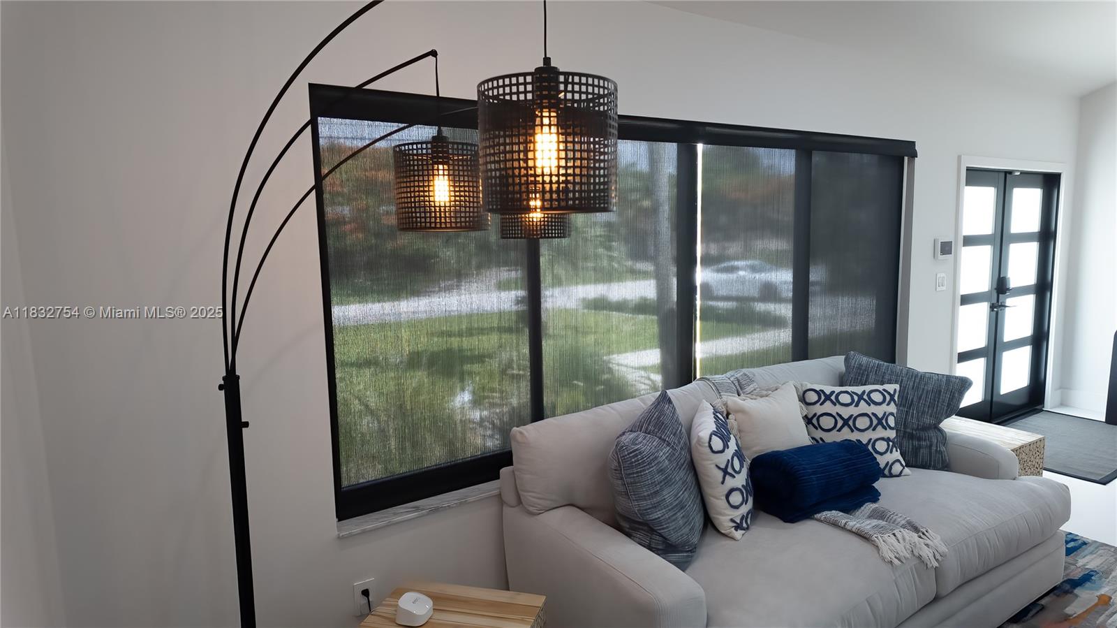 COUNTRY CLUB ISLES - Residential Lease