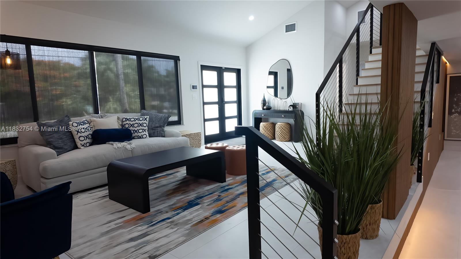 COUNTRY CLUB ISLES - Residential Lease