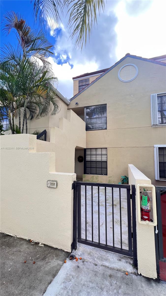 ELAN AT CALUSA CONDO VII - Residential Lease