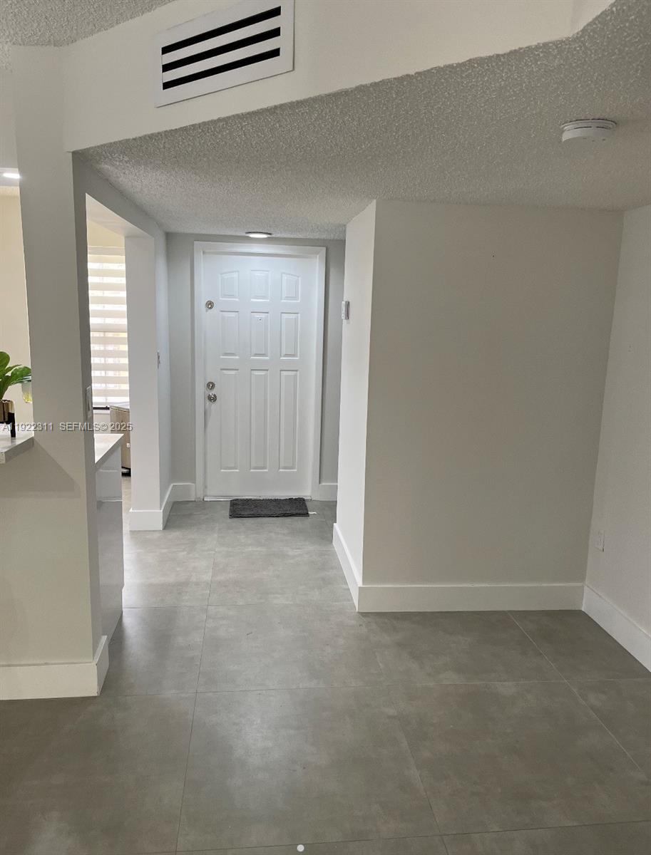 ELAN AT CALUSA CONDO VII - Residential Lease