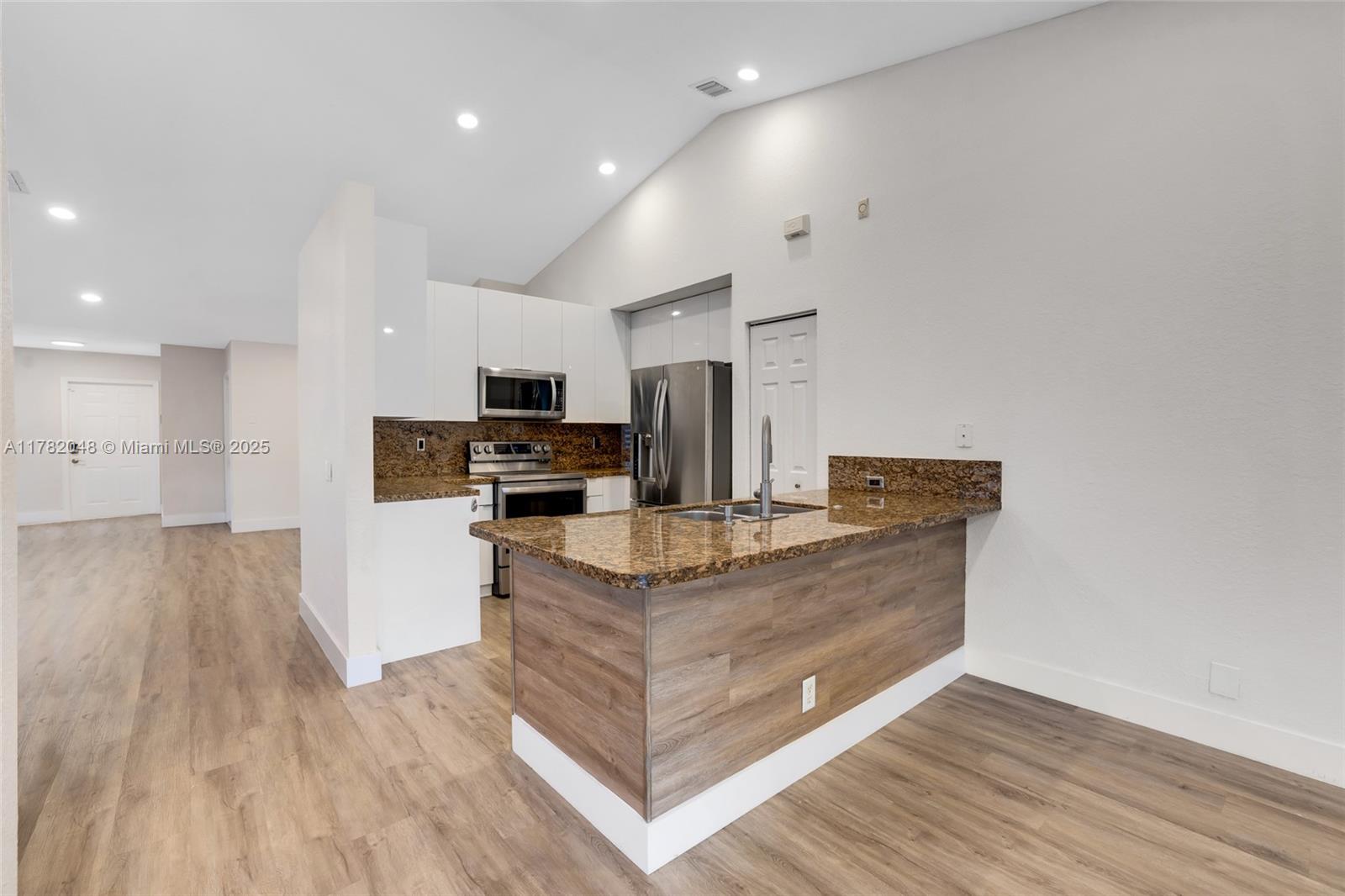 SECTOR 2-PARCELS 12 13 14 - Residential Lease