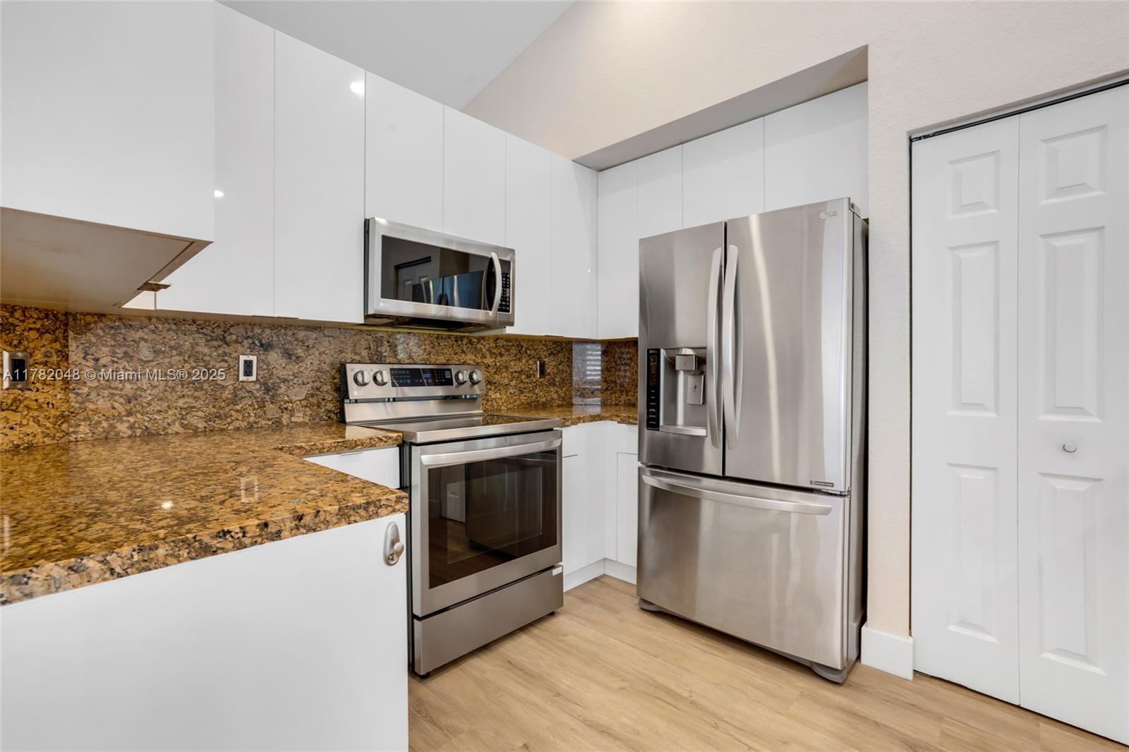 SECTOR 2-PARCELS 12 13 14 - Residential Lease