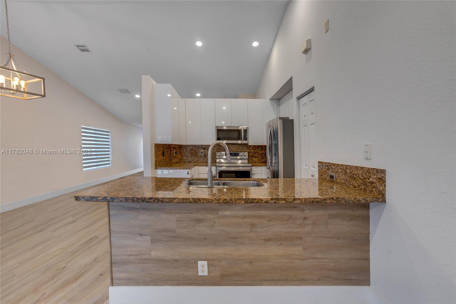 SECTOR 2-PARCELS 12 13 14 - Residential Lease