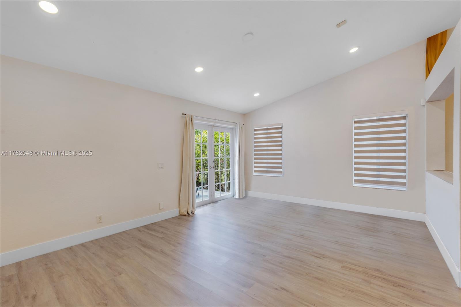 SECTOR 2-PARCELS 12 13 14 - Residential Lease