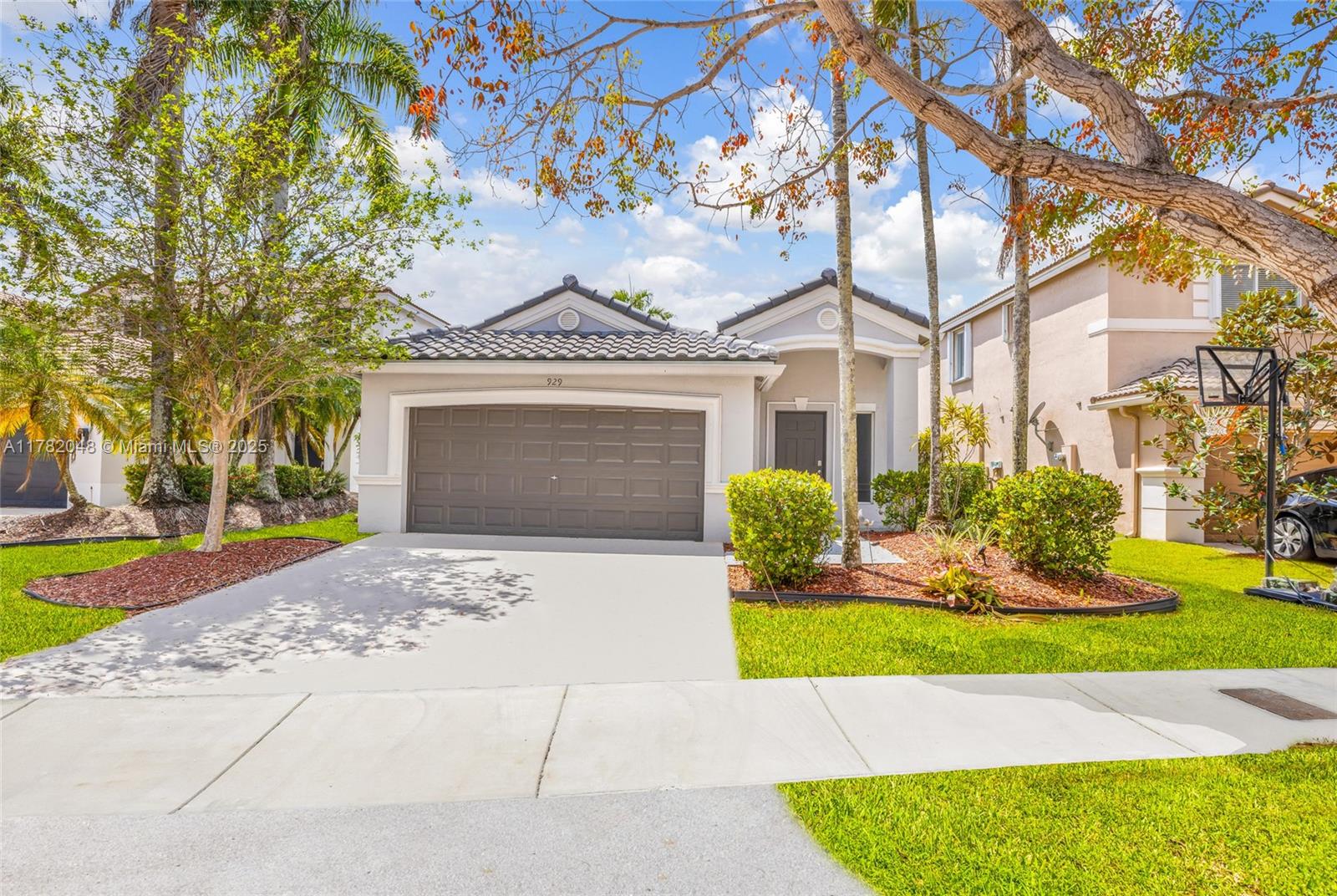 SECTOR 2-PARCELS 12 13 14 - Residential Lease