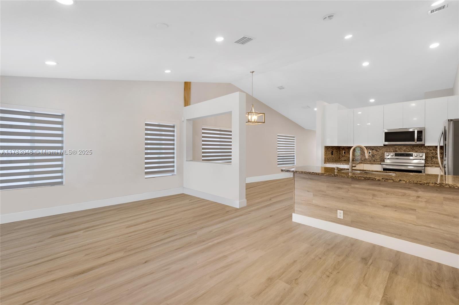 SECTOR 2-PARCELS 12 13 14 - Residential Lease