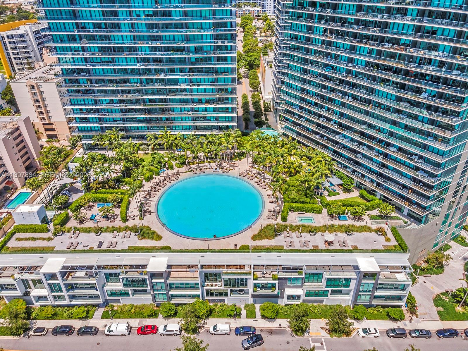 PARAISO BAY CONDO - Residential Lease