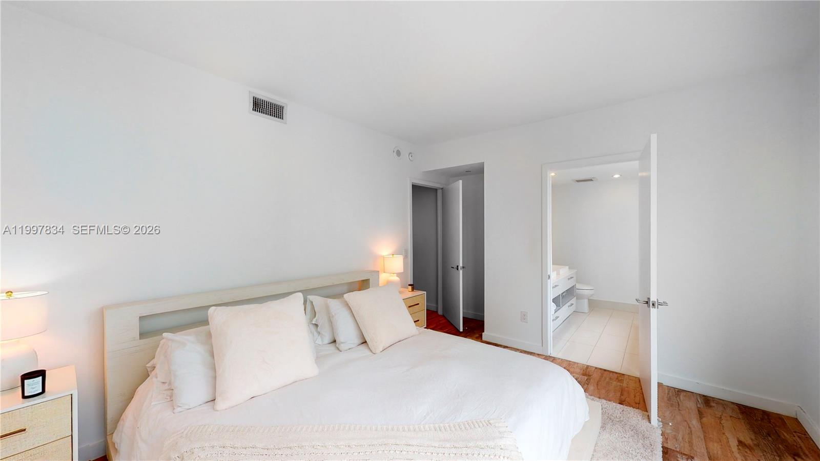 PARAISO BAY CONDO - Residential Lease