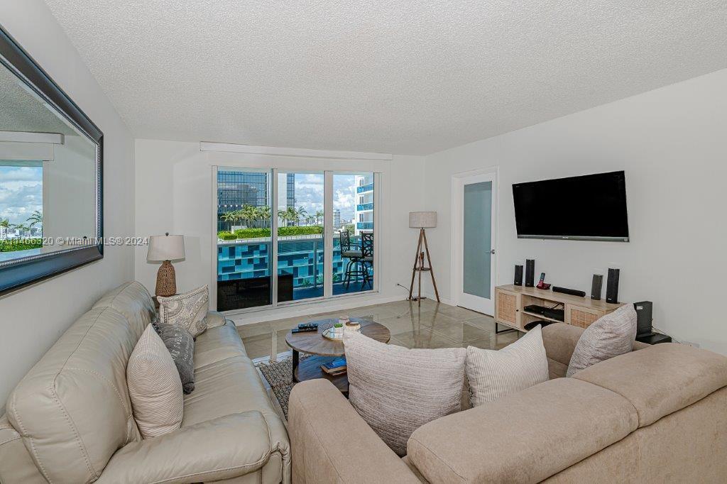 RONEY PALACE CONDO - Residential Lease