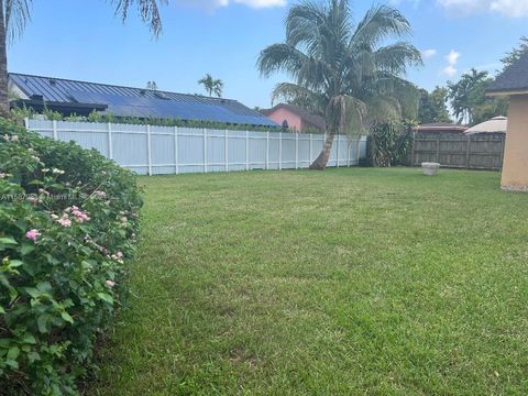 Single Family Residence in Miami FL 9705 134th Ct Ct 10.jpg