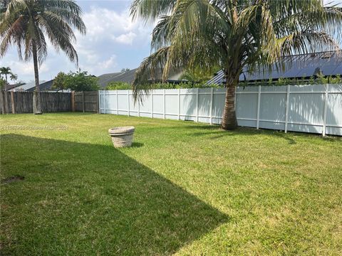 Single Family Residence in Miami FL 9705 134th Ct Ct 9.jpg