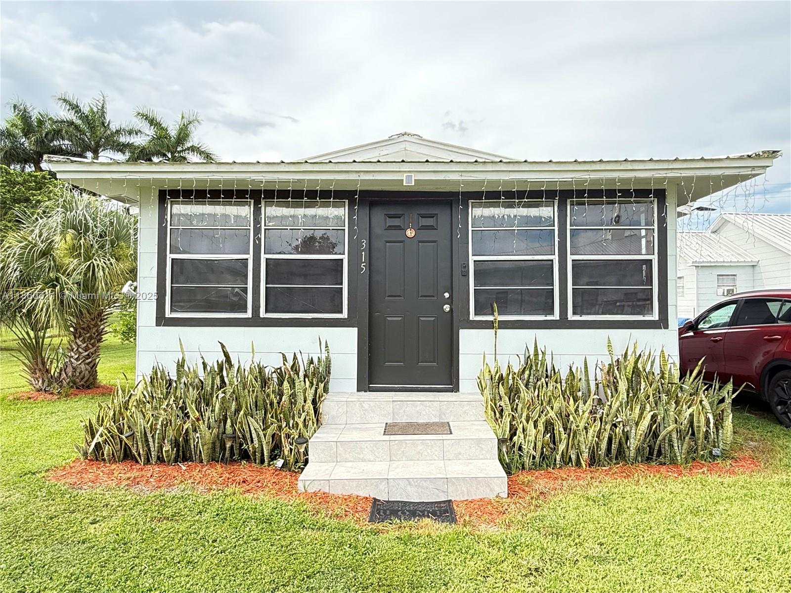 AMAZING INVESTMENT OPPORTUNITY!! THIS PROPERTY IS UNIQUE IN THE AREA! THE LOT IS 0.42 ACRES IN SIZE AND ZONED FOR MULTIFAMILY. FULLY FENCED. IT FEATURES TWO SINGLE FAMILY HOMES, EACH WITH 2 BEDROOMS AND 1 BATHROOM. CLOSE TO US-27, IT'S THE PERFECT LOCATION FOR YOUR NEXT HOME OR INVESTMENT! SEE IT TODAY!