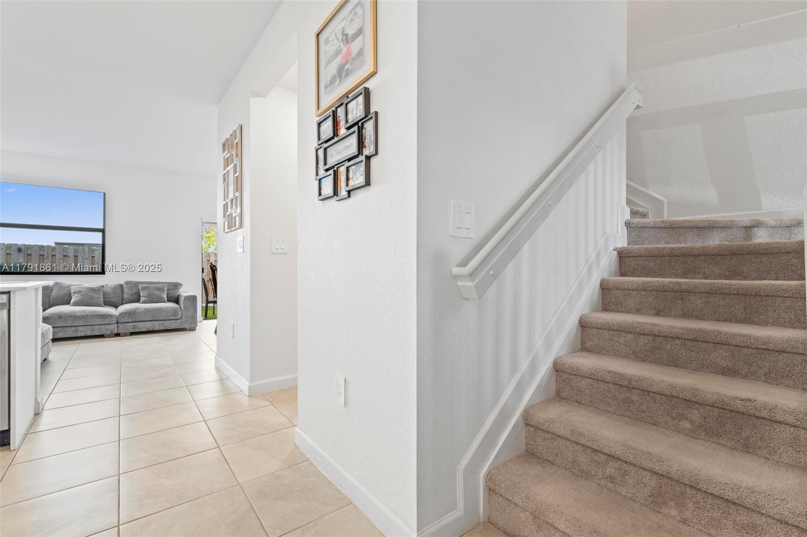 SILVER PALM RESIDENTIAL H - Residential