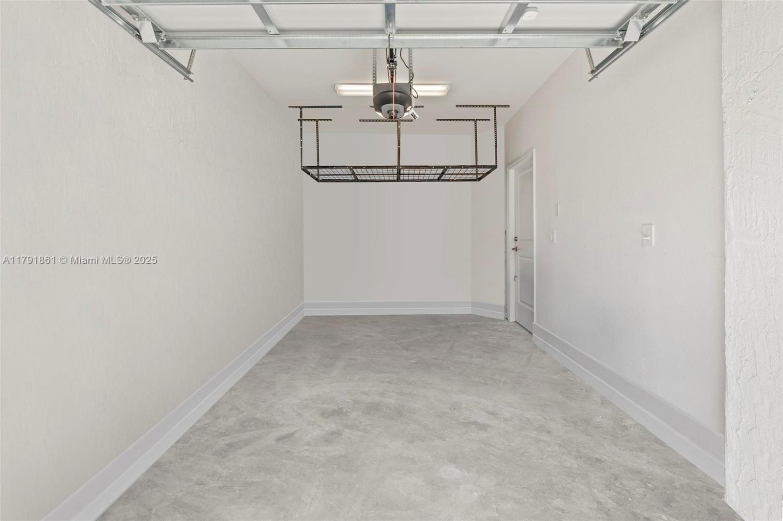 SILVER PALM RESIDENTIAL H - Residential