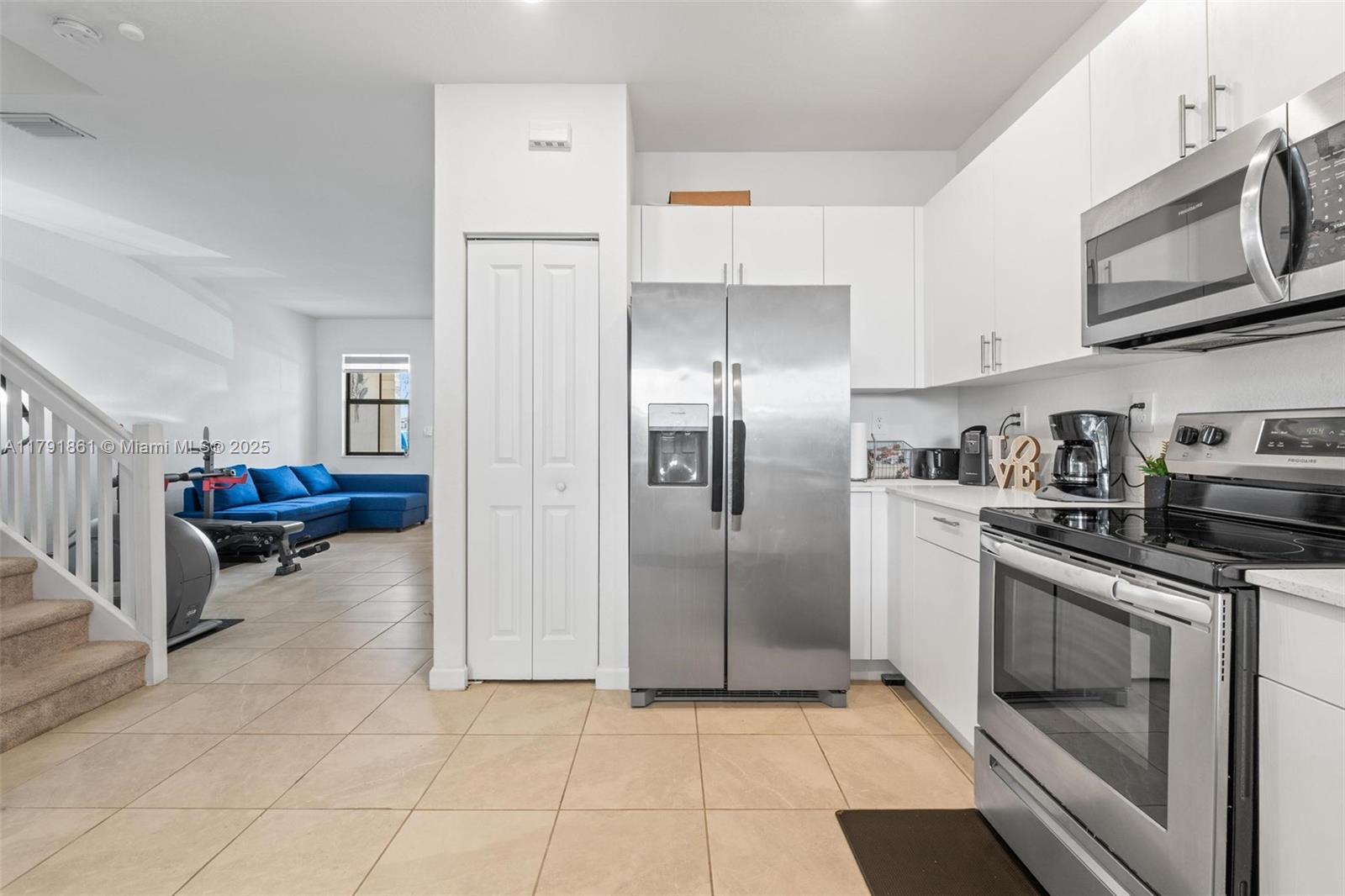 SILVER PALM RESIDENTIAL H - Residential