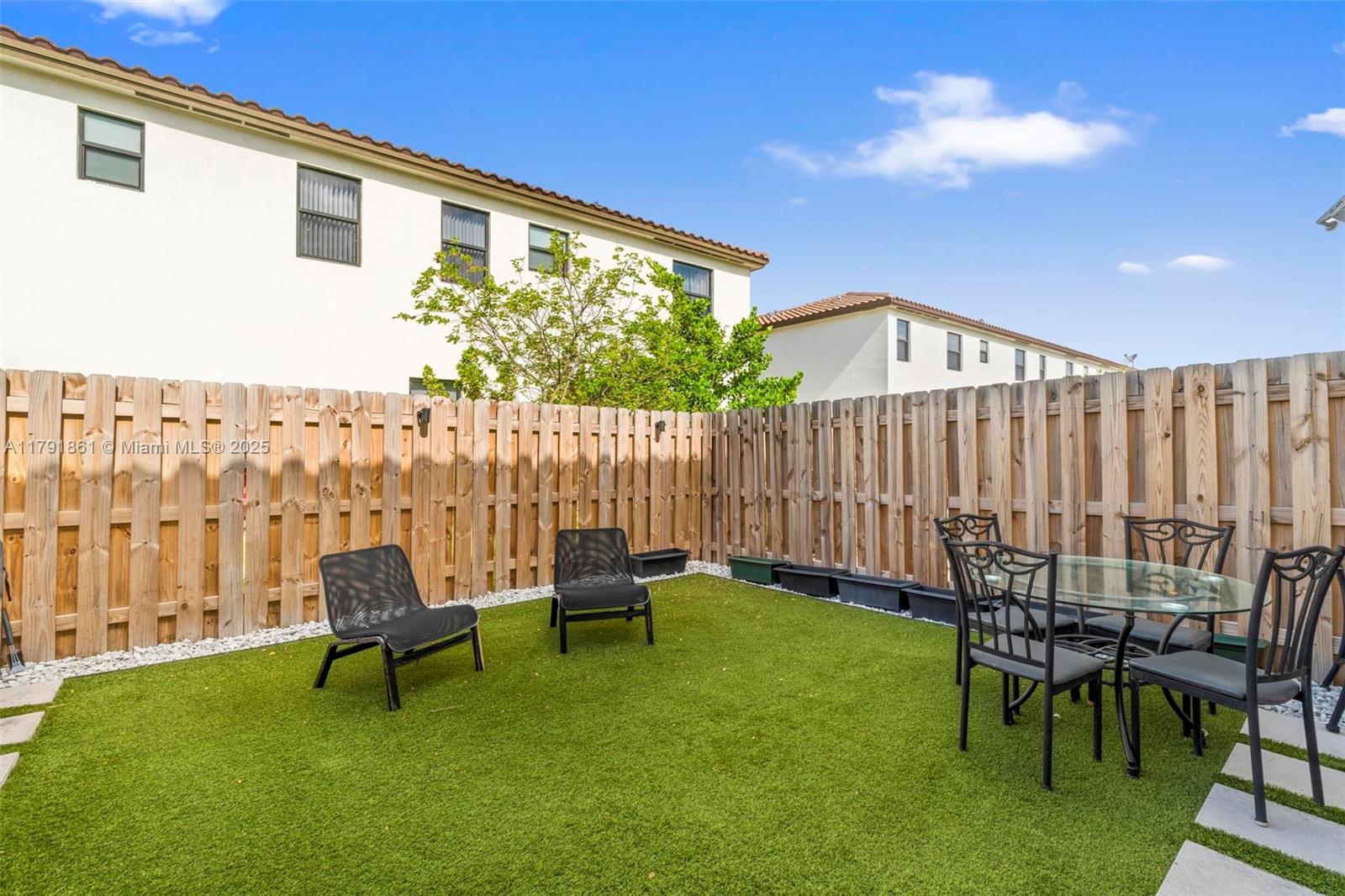 SILVER PALM RESIDENTIAL H - Residential