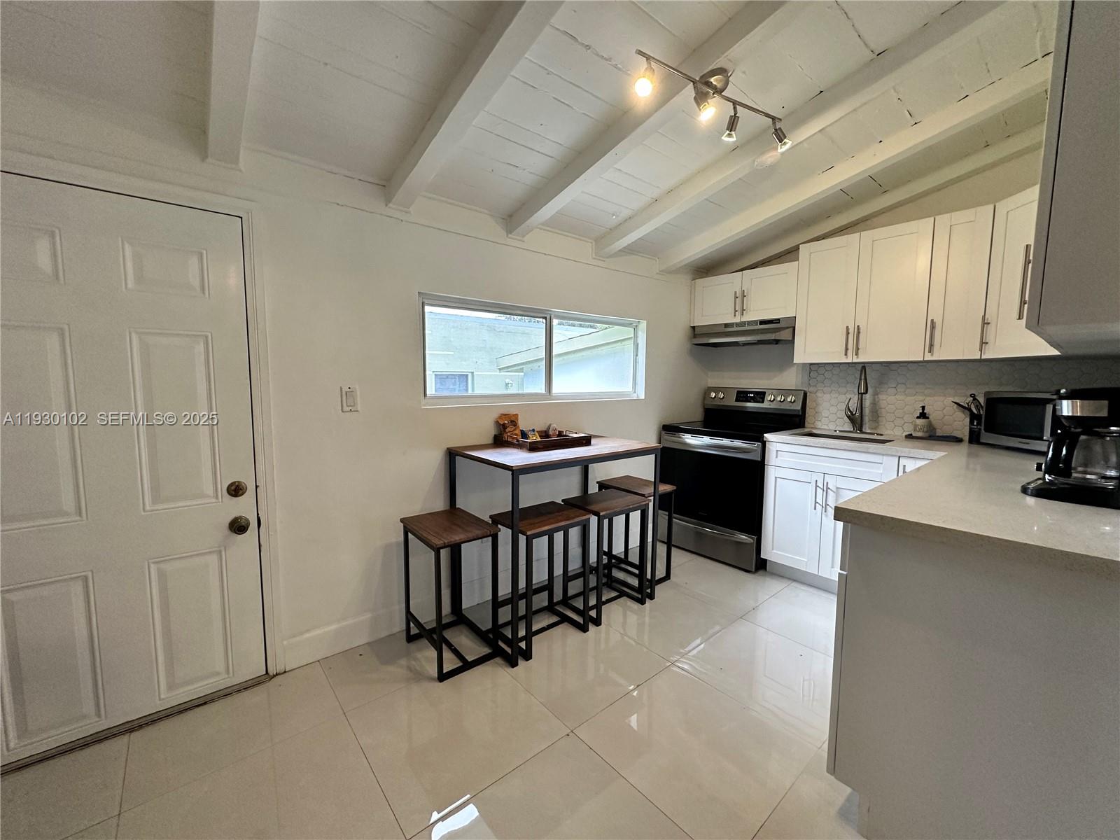 BISCAYNE HEIGHTS - Residential Lease