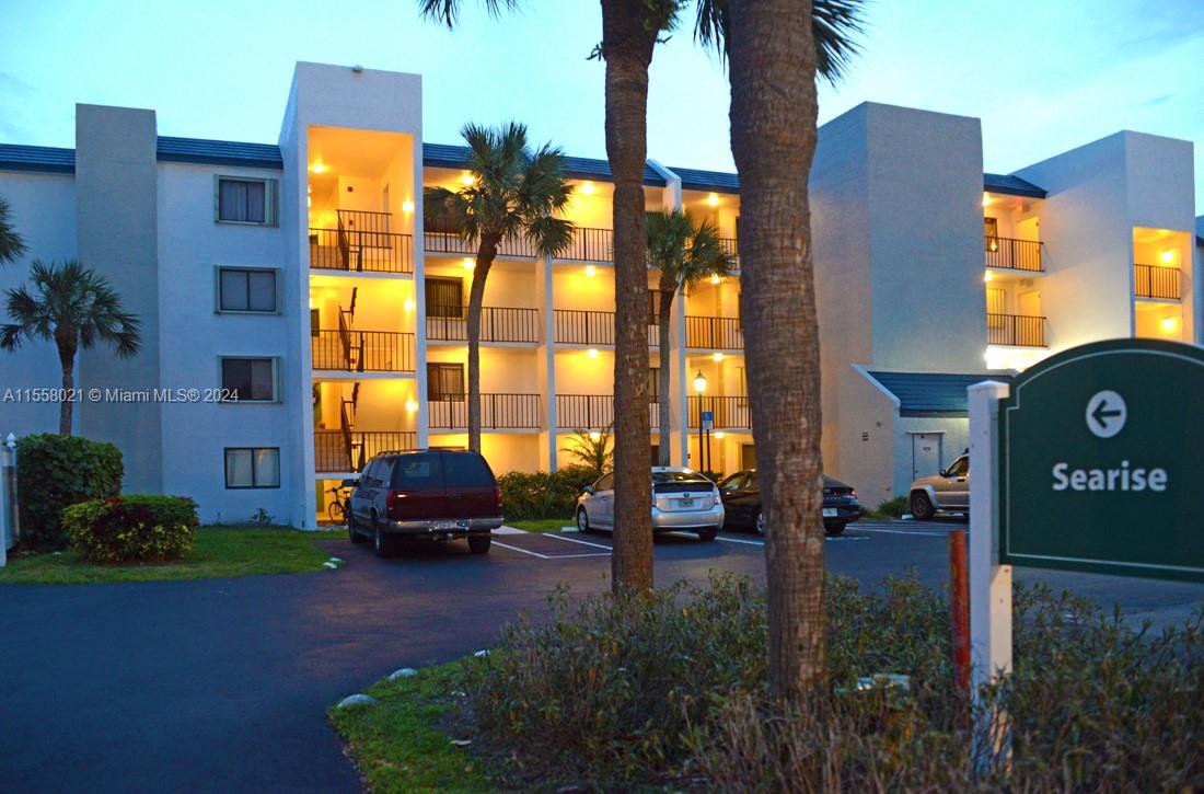 SEA RISE CONDO - Residential Lease