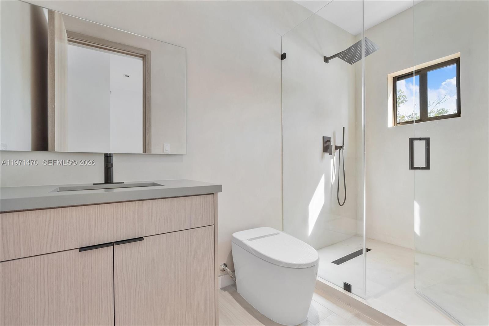 SHADOWLAWN - Residential