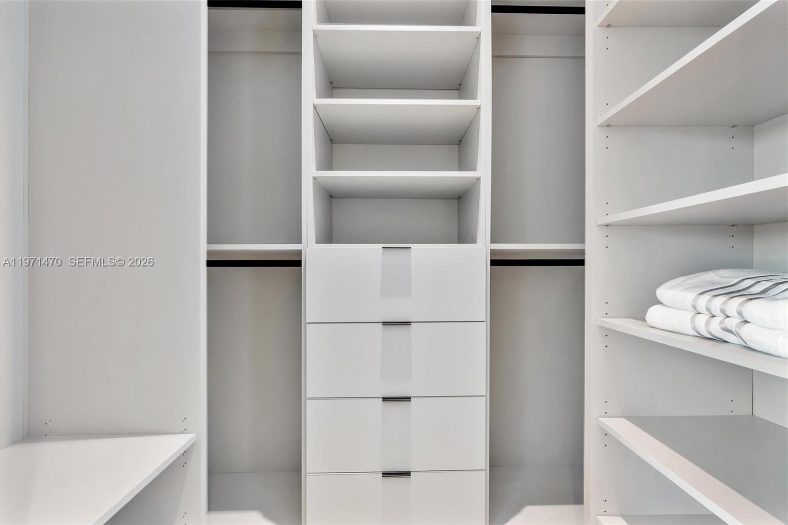 SHADOWLAWN - Residential