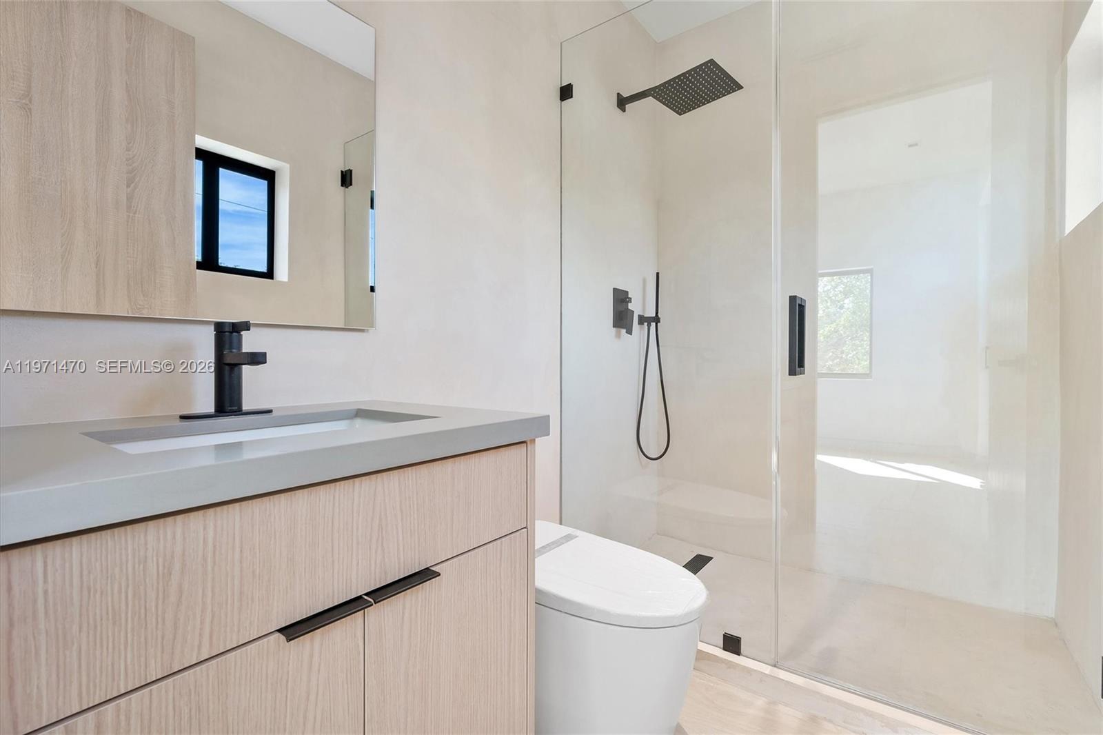 SHADOWLAWN - Residential