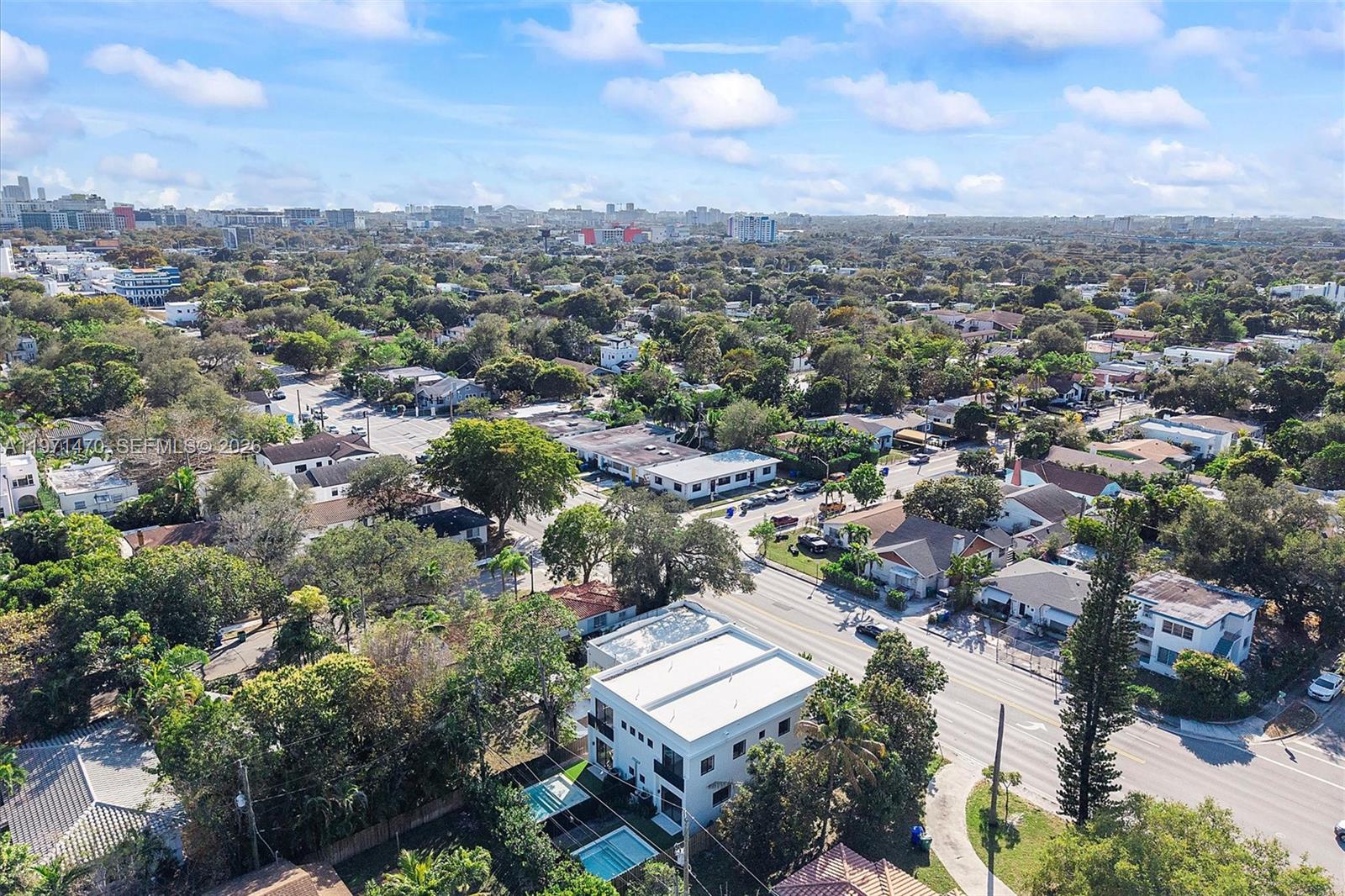 SHADOWLAWN - Residential