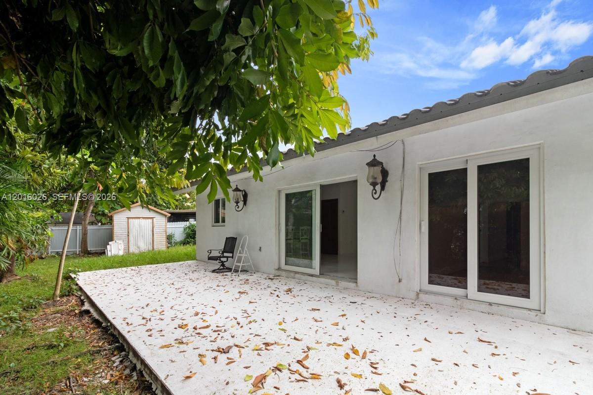 MUNNE SUB - Residential Lease